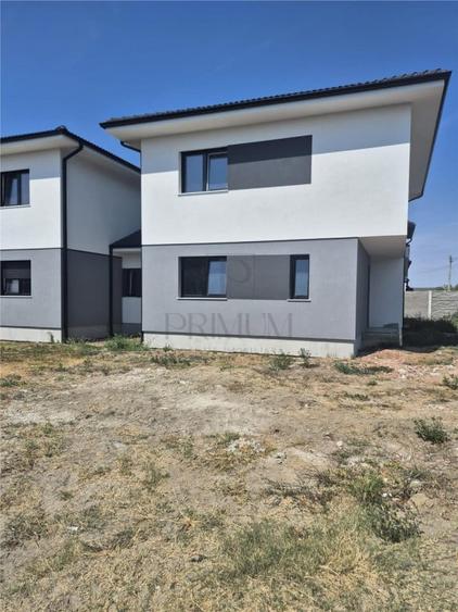 DUPLEX DESPARTIT - SUPRAFETE MARI - ZONA EXCELENTA - 2