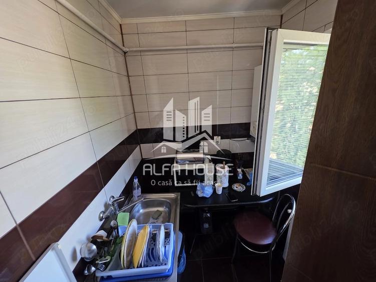 Apartament cu 3 camere nedecomandat în Micro II