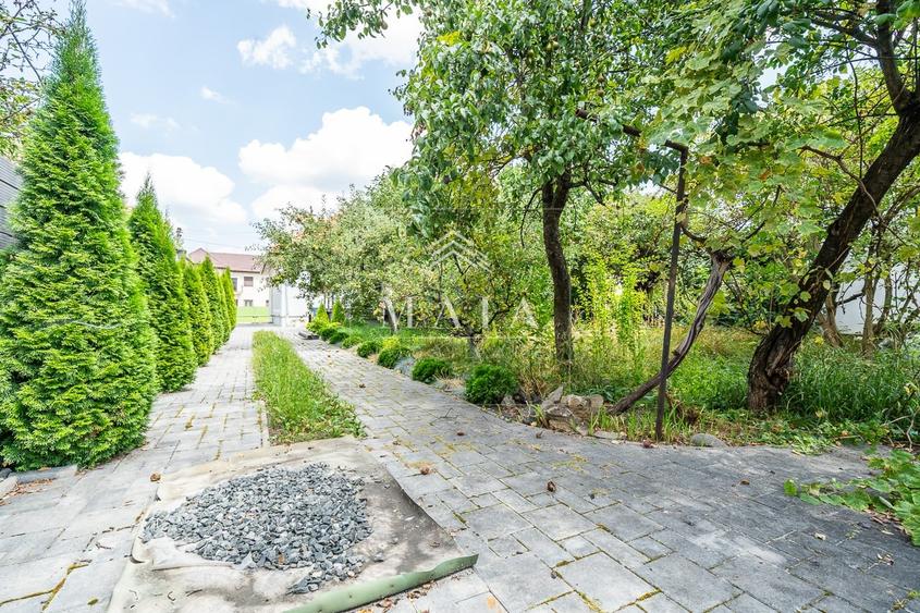 Casă individuală cu 3 camere cu Garaj în Trei Stejari