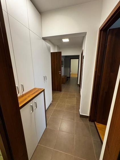 Apartament cu 3 camere decomandat, mobilat în Mărăști
