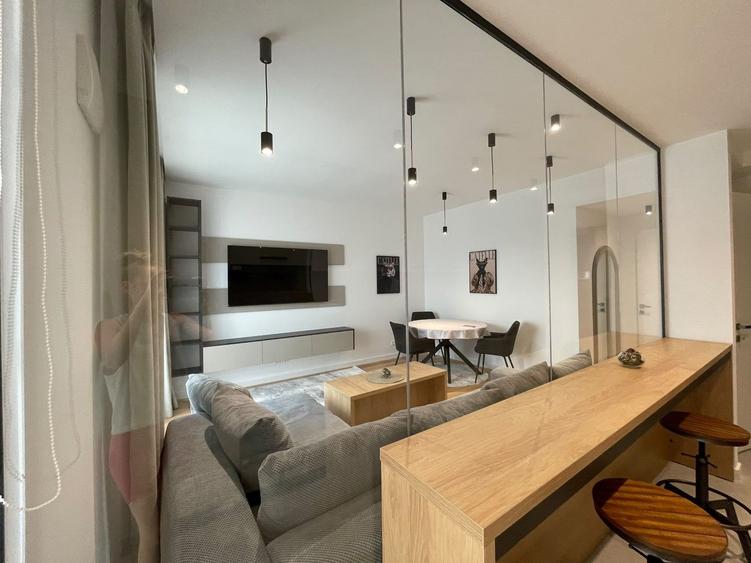 Apartament cu 2 camere decomandat, mobilat în Aviației