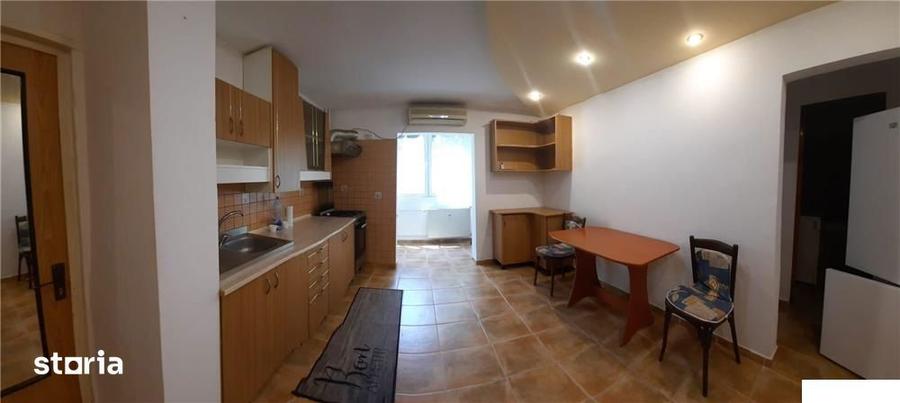 Apartament cu 2 camere decomandat în Crângași