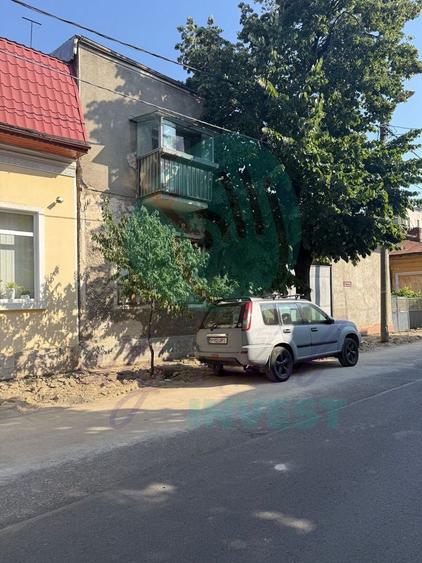 Casă individuală cu 5 camere cu Canalizare în Vitan Mall