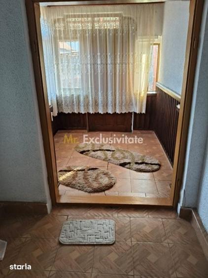 Casă cu 6 camere cu Teren 7661 Mp în Telești