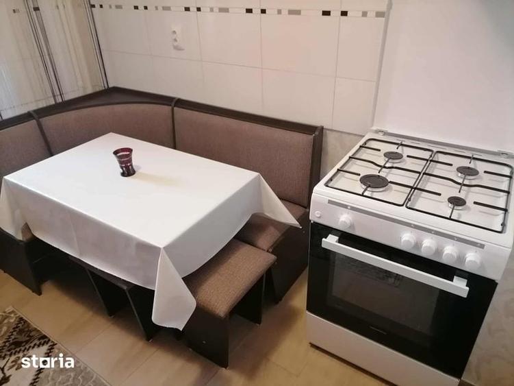 Apartament cu 2 camere decomandat în Far