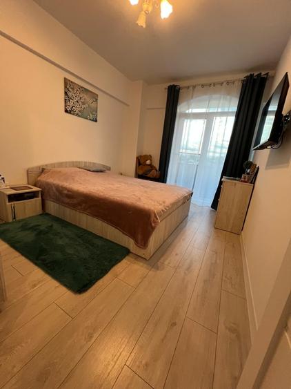 Apartament cu 3 camere decomandat, mobilat în Păcurari