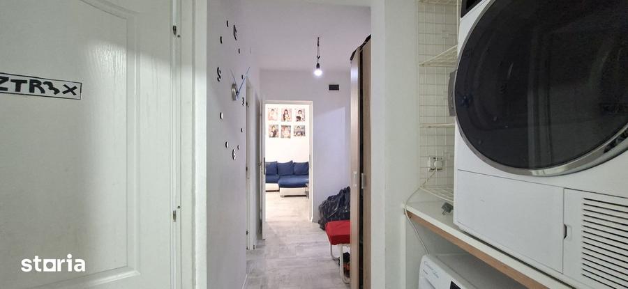 Apartament cu 3 camere în Micro 17