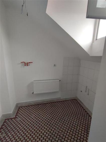 Apartament cu 2 camere semidecomandat în Polonă
