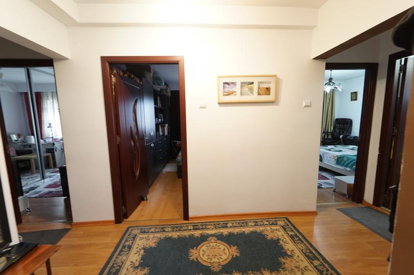 Apartament cu 4 camere decomandat, mobilat în Mărăști