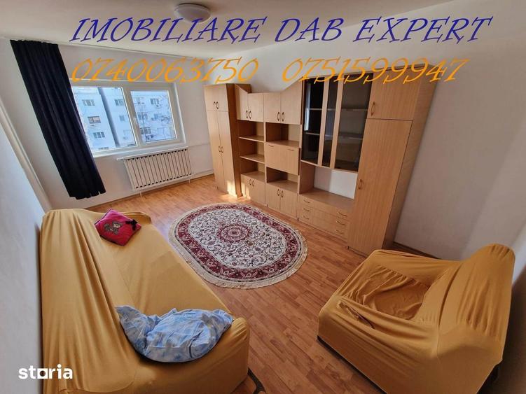 Apartament cu 3 camere în Micro 17