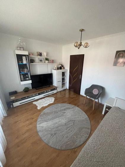 Apartament cu 2 camere decomandat în Florești