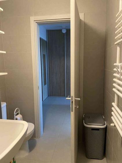 Garsonieră decomandată în Central