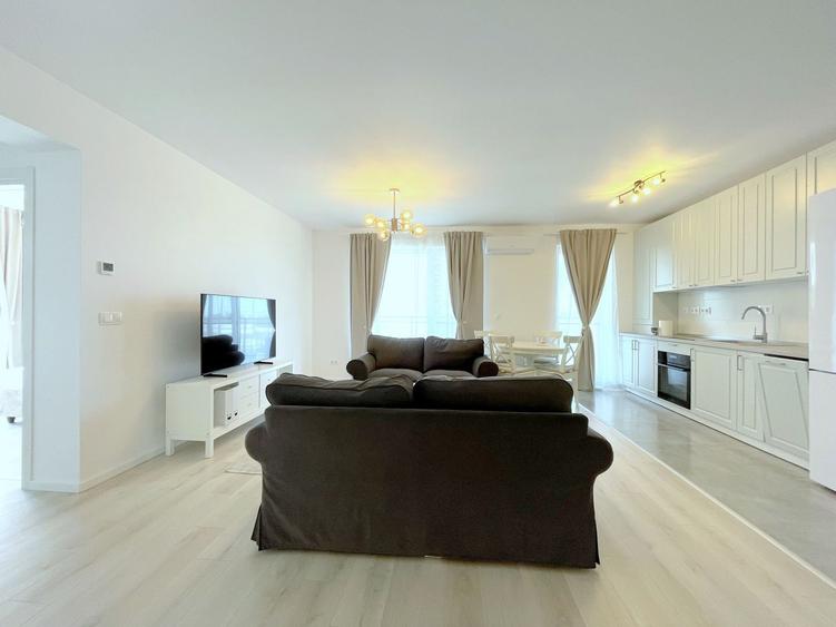 Apartament cu 3 camere decomandat, mobilat în Lipovei