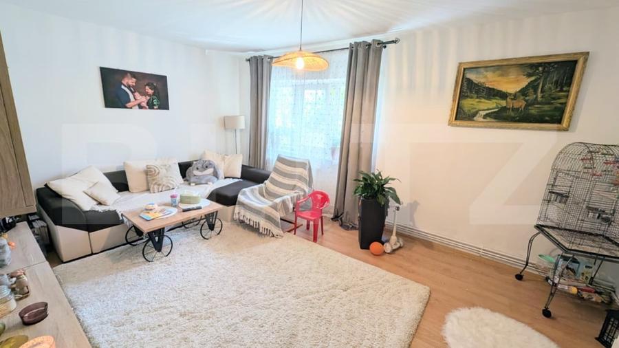 Apartament cu 4 camere decomandat, mobilat în Ampoi 3