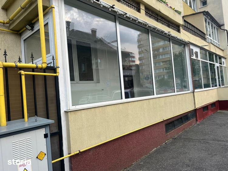 Spațiu comercial, de 115 mp, în Dârste