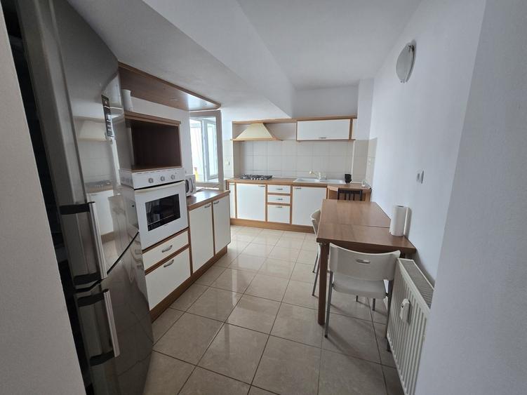 Bd. Unirii | Duplex 4 camere | 120 mp | Terasă | Etaj 6+7 | 1.000 € - 3