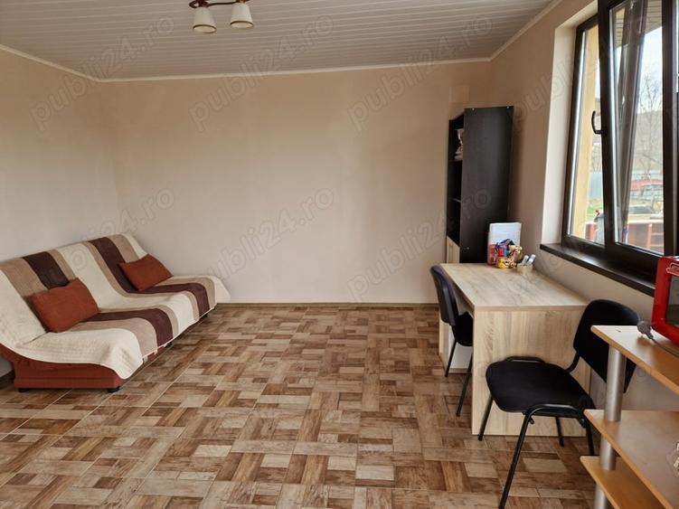 Casă cu 2 camere cu Teren 850 Mp în Central
