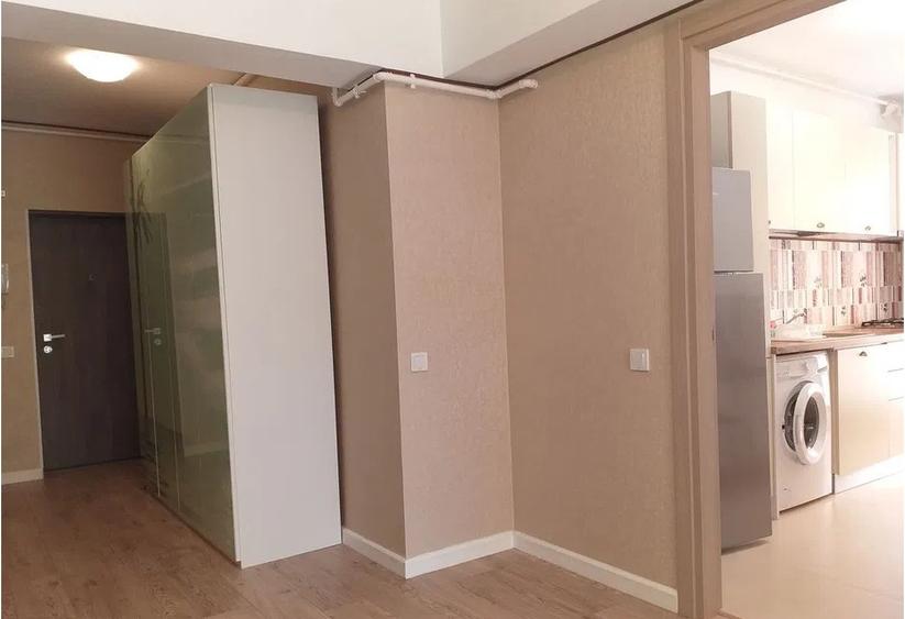 Apartament cu 2 camere semidecomandat, mobilat în Armeneasca