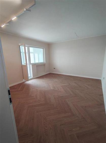 Apartament cu 4 camere decomandat în Copou