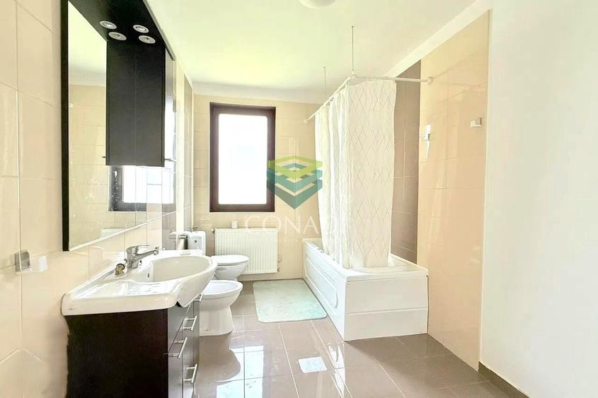 Duplex cu 5 camere cu Canalizare în Pipera