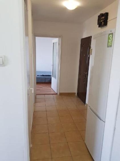 Apartament cu 2 camere decomandat în Uverturii