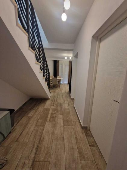 Casă cu 3 camere cu Teren 50 Mp în Moșnița Nouă
