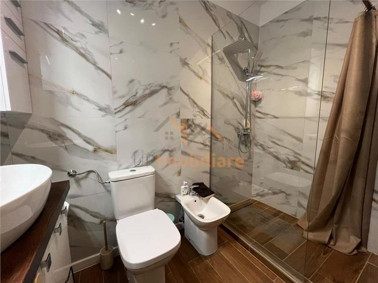 Apartament cu 2 camere nedecomandat în Paleu