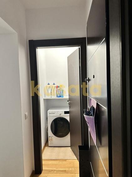 Apartament cu 3 camere decomandat, mobilat în Barbu Văcărescu