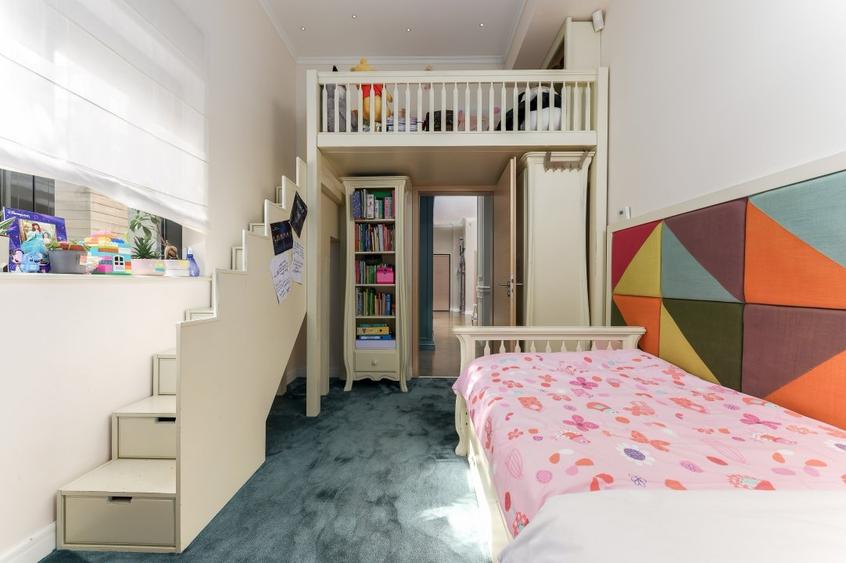 Apartament cu 4 camere decomandat, mobilat în Eminescu