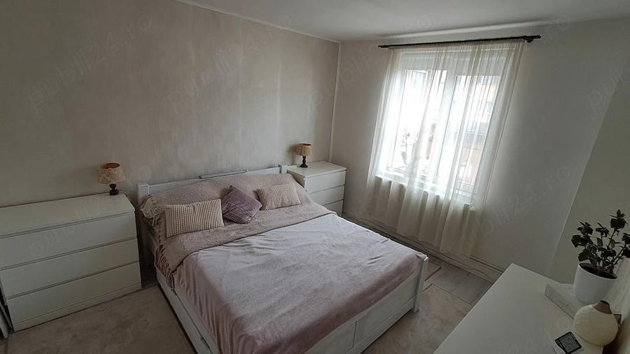 Apartament cu 4 camere decomandat în Ampoi 3