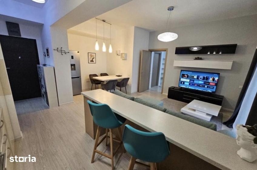 Apartament cu 3 camere semidecomandat în Iancului