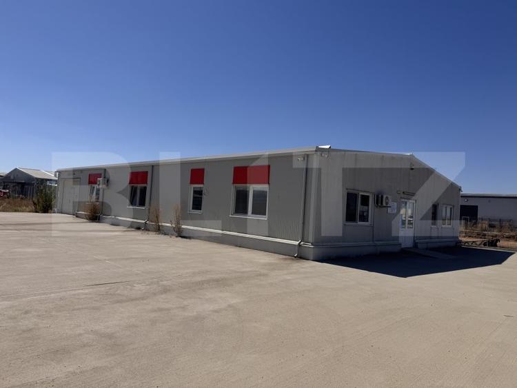 Spațiu industrial, de 390.17001342773 mp, în Exterior Est