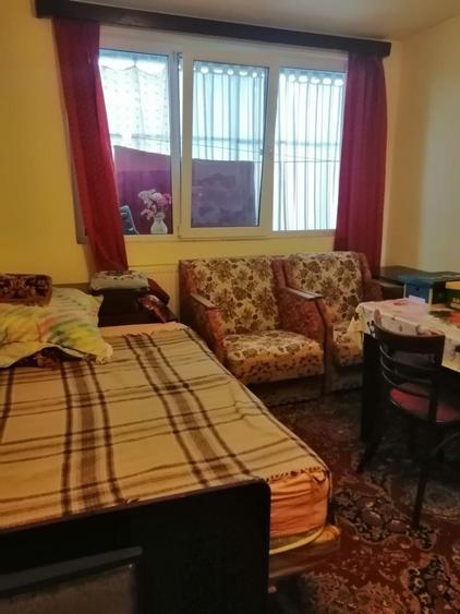Apartament cu 2 camere nedecomandat în Micro 4