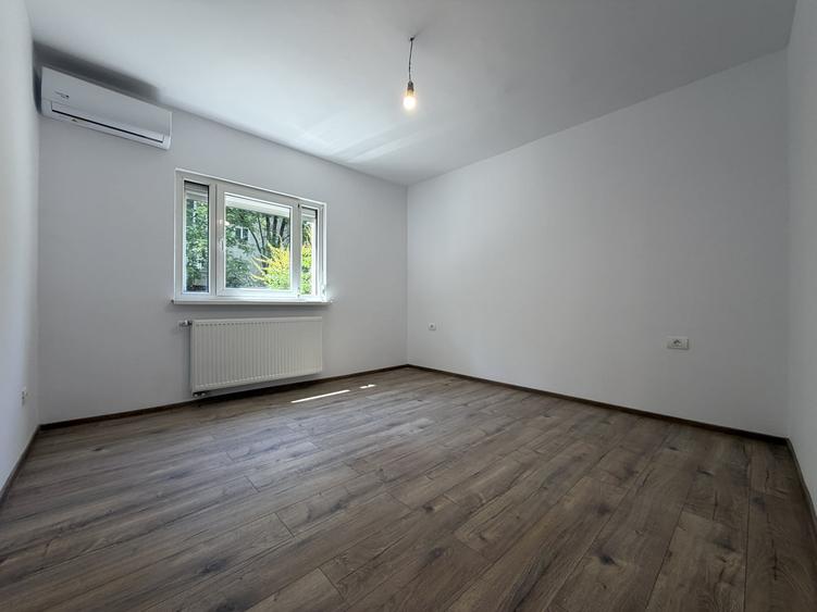 Apartament cu 2 camere decomandat în Soarelui