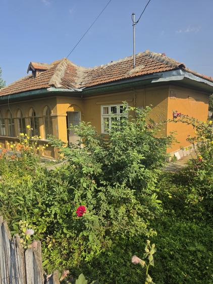 Casă individuală cu 2 camere cu Teren 1100 Mp în Găneasa
