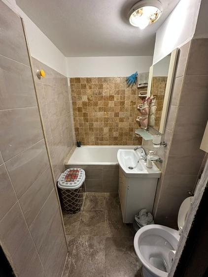 Apartament cu 2 camere decomandat în Exterior Vest