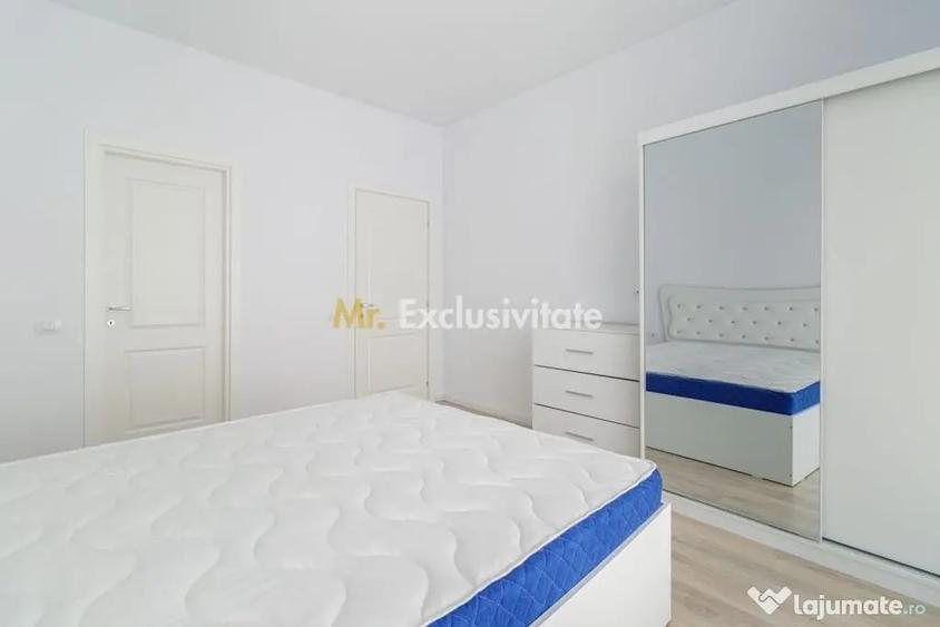Apartament cu 3 camere semidecomandat în 1 Decembrie