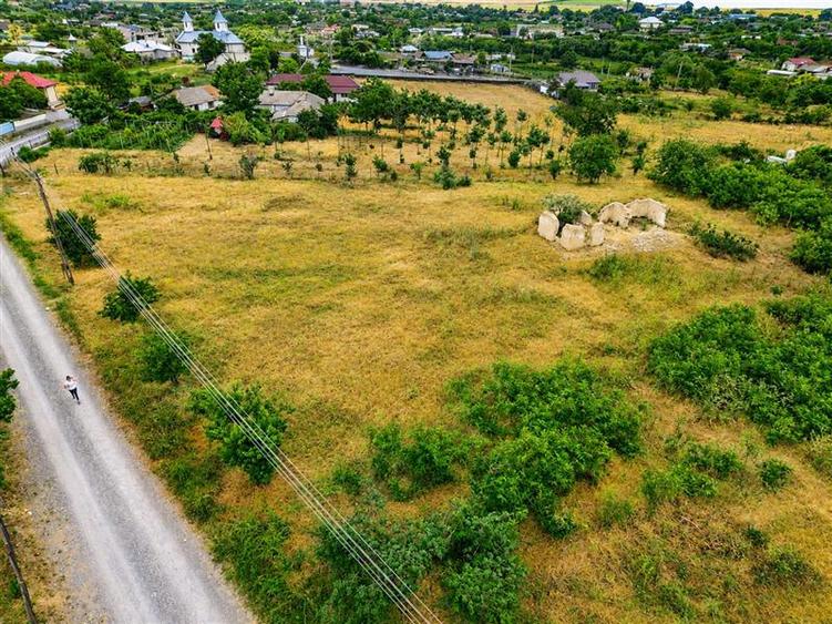 Teren Construcții intravilan de 3900 mp, în Nalbant