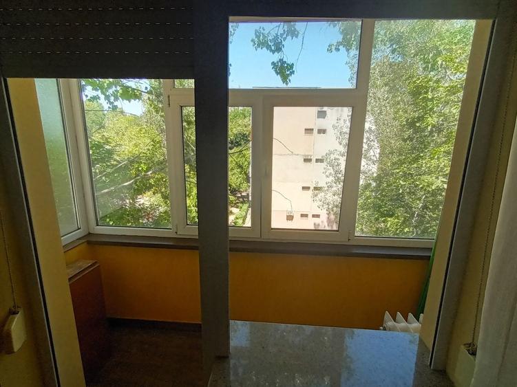 Apartament cu 2 camere semidecomandat în Tomis III