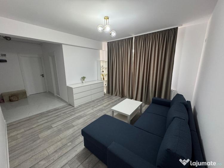 Apartament cu 3 camere decomandat, mobilat în Metalurgiei