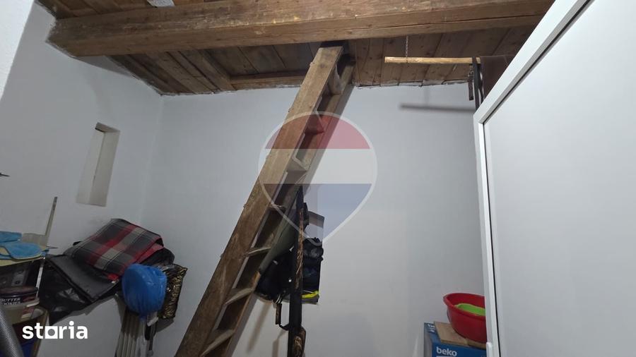 Casă cu 3 camere cu Teren 1320 Mp în Ațel