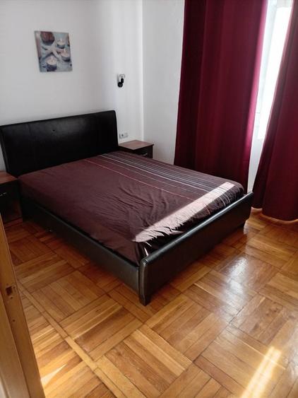 Casă cu 2 camere în Central