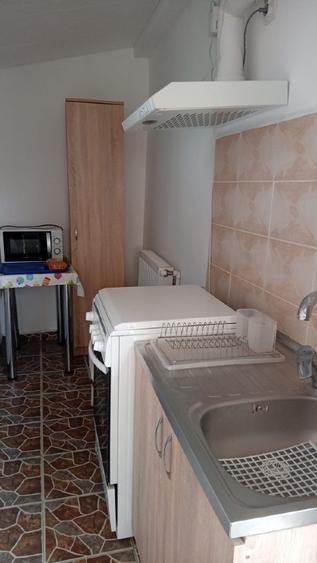 Casă individuală cu 4 camere cu Teren 300 Mp în Fundeni
