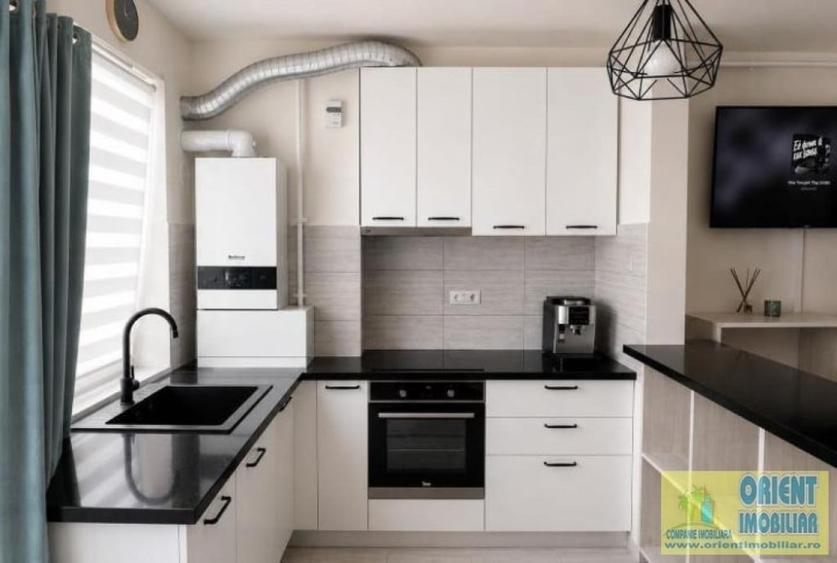 Apartament cu 2 camere decomandat în Tomis Plus