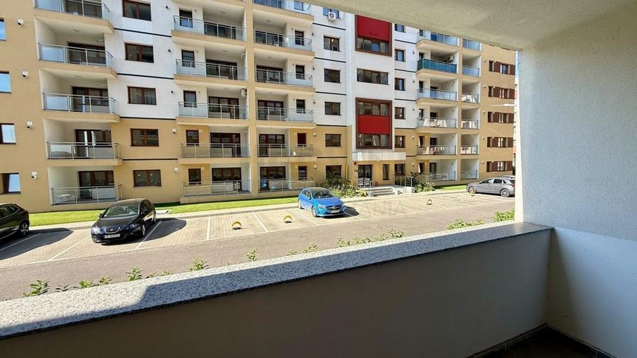 Apartament cu 2 camere decomandat în Berceni