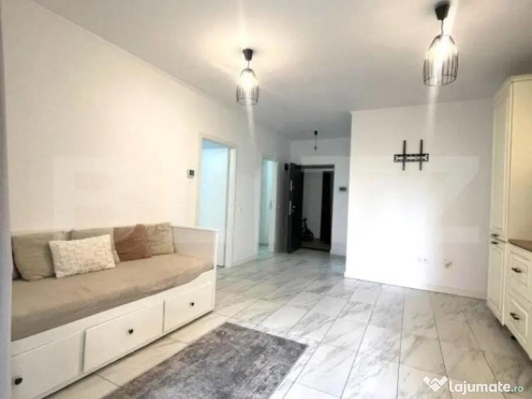 Apartament cu 2 camere semidecomandat în Chinteni