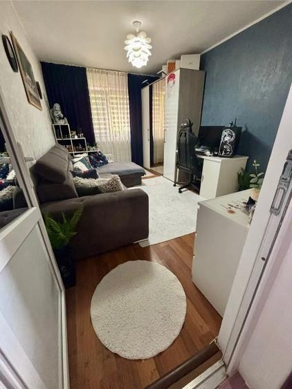 Apartament cu 2 camere semidecomandat, mobilat în 23 August