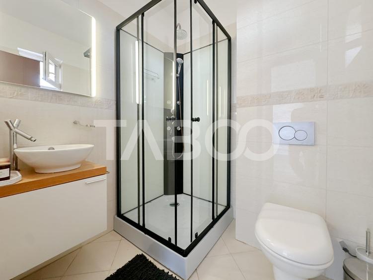 Penthouse cu 5 camere semidecomandat, mobilat în Bună Ziua