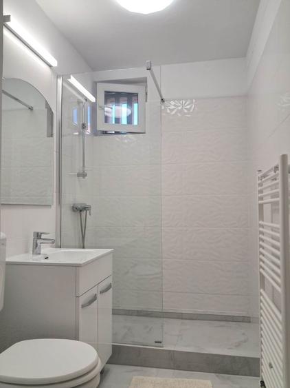 Apartament cu 2 camere decomandat în Cedonia