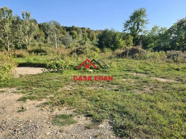Teren de 1490 mp, în Cornu